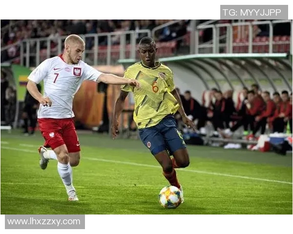 美国与哥伦比亚足球对决精彩回顾与分析